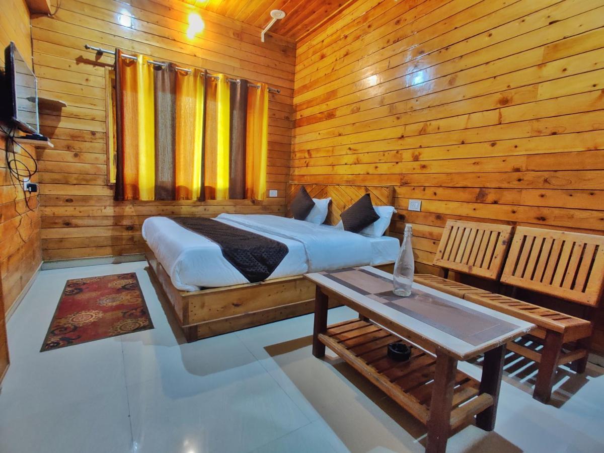 Himalayan Bliss Hotel Chakrāta Esterno foto